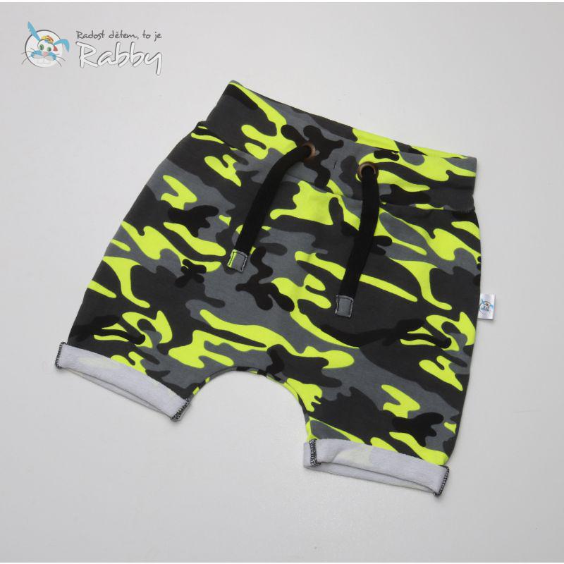 Baggy kraťasy neon žlutý maskáč vel. 86/92