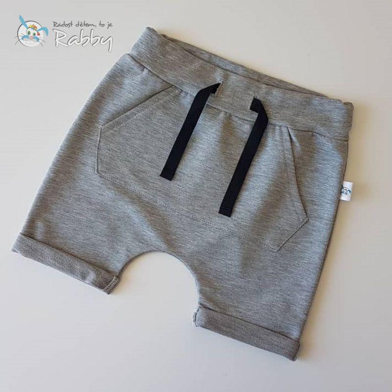 Baggy kraťasy s kapsou sv. šedá vel. 80/86