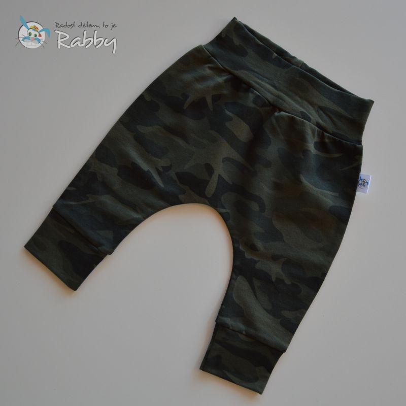 Baggy tepláčky zelený maskáč vel. 56/62