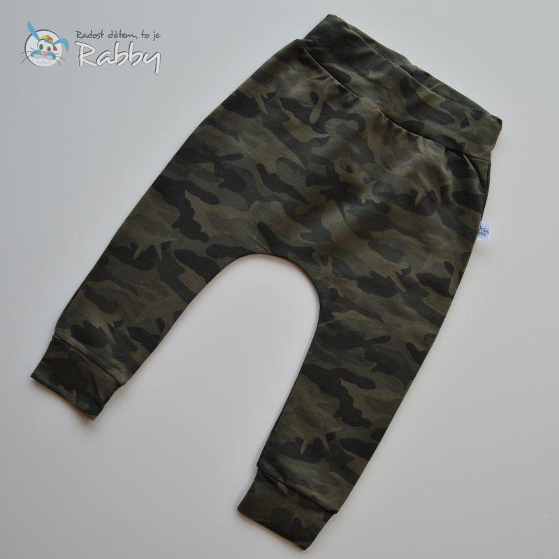 Baggy tepláčky zelený maskáč vel. 92