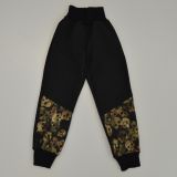 Softshellové kalhoty černé s hnědými lebkami - klasický střih vel. 116