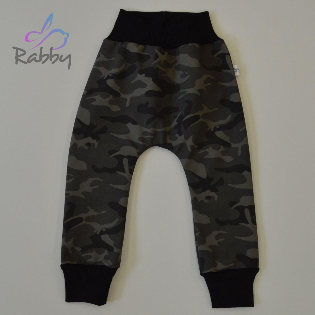 Softshellové kalhoty zelený maskáč - baggy střih vel. 104