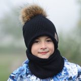 Set zimní čepice a nákrčníku černá pletenina s hnědou bambulí vel. 52 (obvod hlavy 51-54 cm)