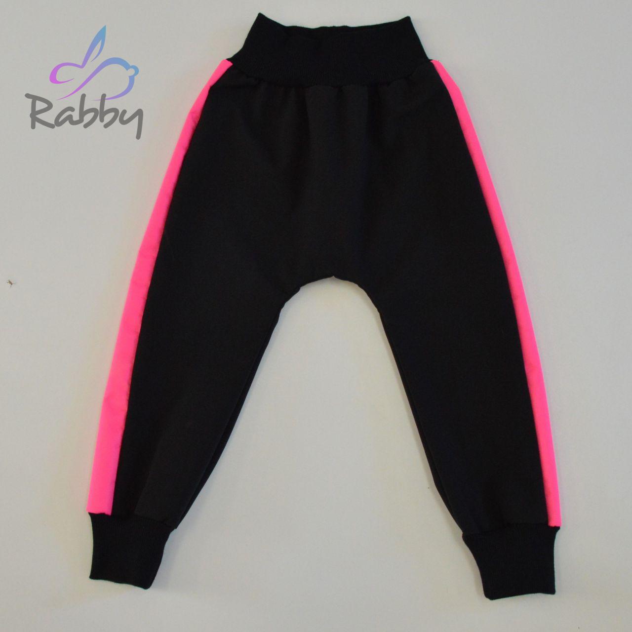 Softshellové kalhoty černá s neon růžovým pruhem - baggy střih vel. 104