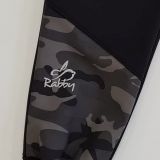 Zimní softshellové kalhoty černé se zeleným maskáčem - klasický střih vel. 122