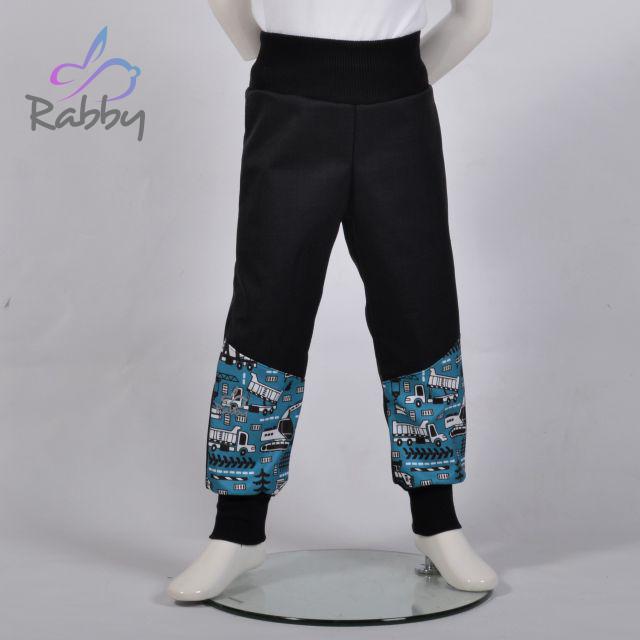 Jarní softshellové kalhoty černé s přestřižením bagry na modré* - klasický střih vel. 134