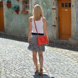 Dámská krátká půlkolová sukně černobílá elegance vel. L