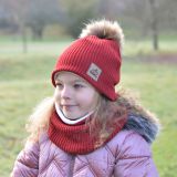 Zimní čepice červená pletenina vel. 44 (obvod hlavy 43-46 cm)