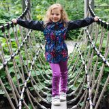 Zateplené elastické softshellové legíny fialové vel. 146