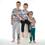 Klasické tepláky černé se stříbrným nápisem Rabby vel. 104