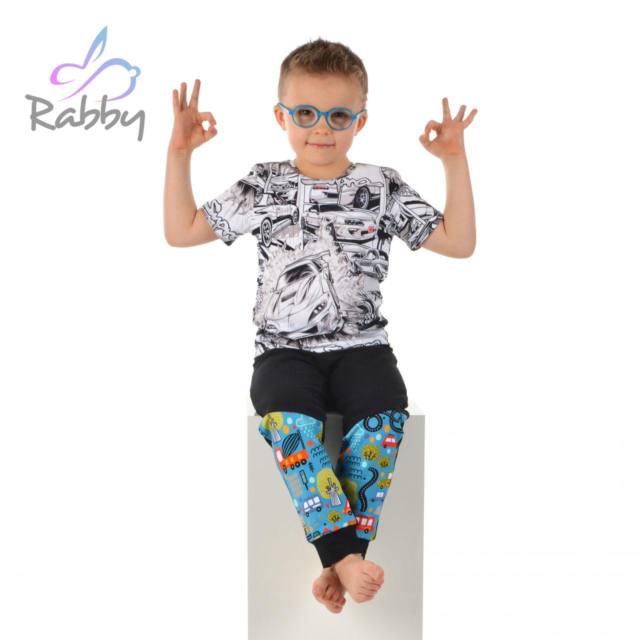 Klasické tepláky černé s přestřižením auta ve městě vel.  98