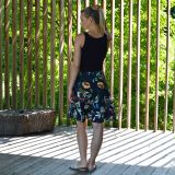 Dámské šaty krátké květy na modré vel. S