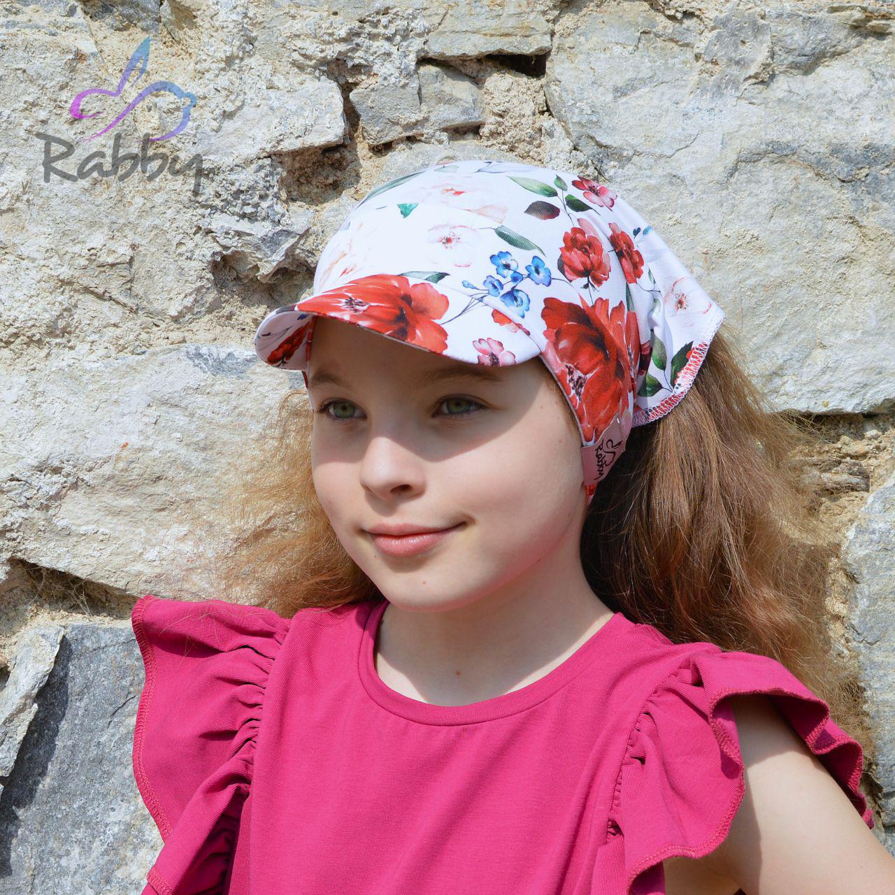 Šátek s kšiltem červené květy vel. 52 (obvod hlavy 51-54 cm)