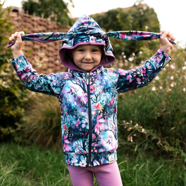 Mikina s oušky rozkvetlý les vel.  80