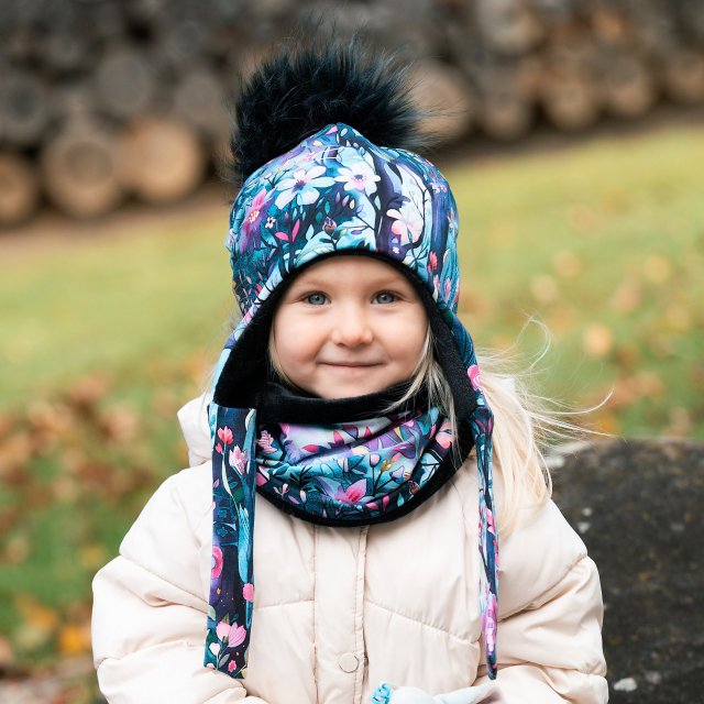 Set zimní ušanky a nákrčníku rozkvetlý les vel. 46 (obvod hlavy 45-48 cm)