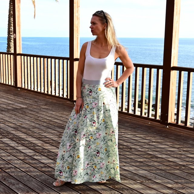 Dámská sukně dlouhá kvítka na zelené vel. L